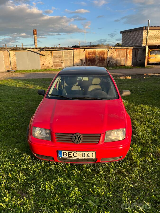 Volkswagen Jetta 4 generation Sedan