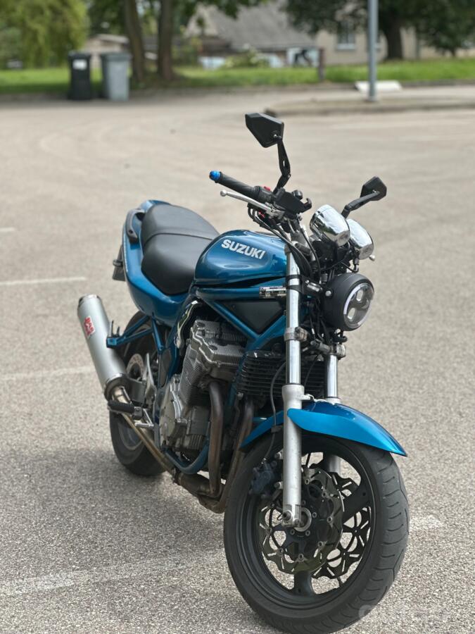 Suzuki GSF600S