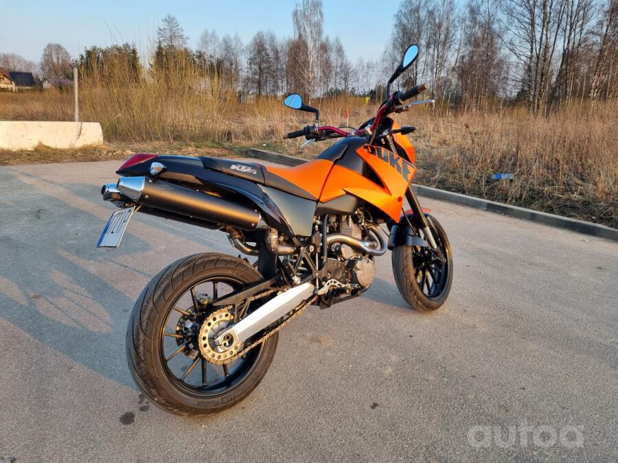 KTM Duke