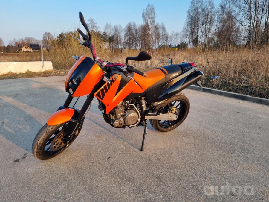 KTM Duke
