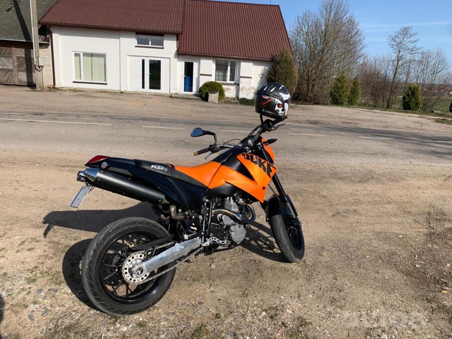 KTM Duke