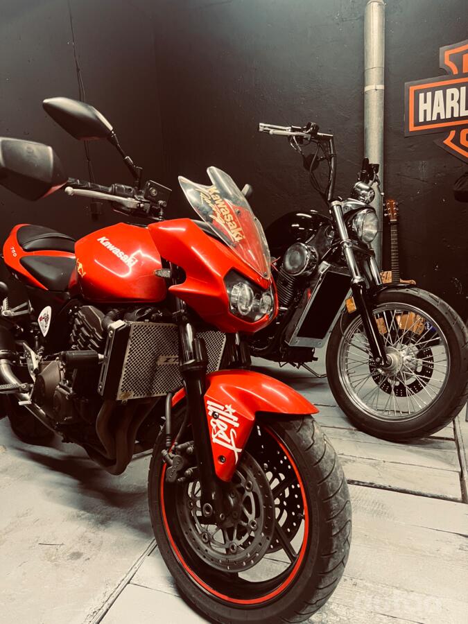 Kawasaki ZR