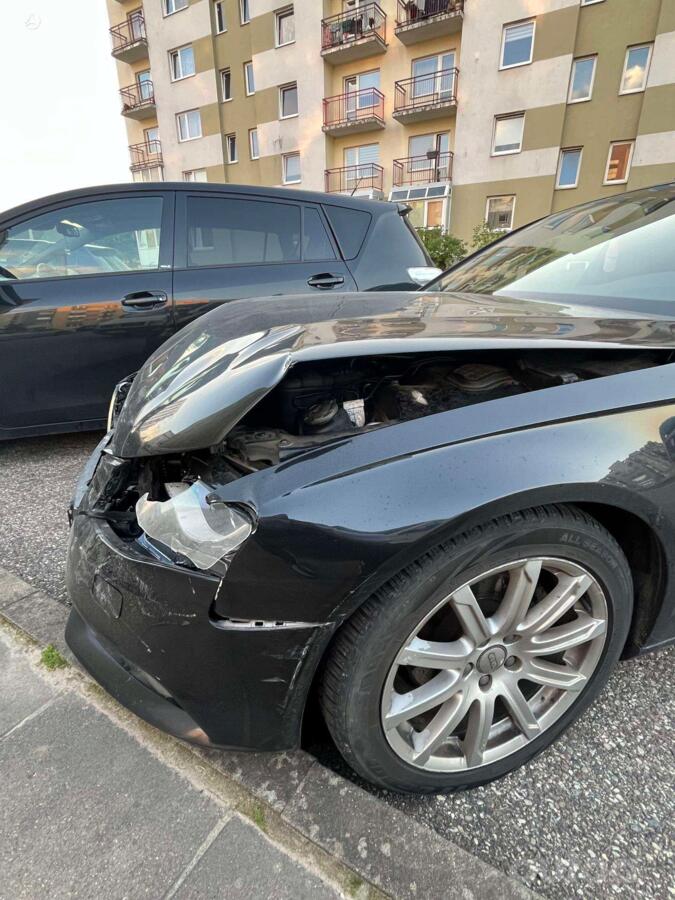 Audi A4 B8/8K wagon 5-doors