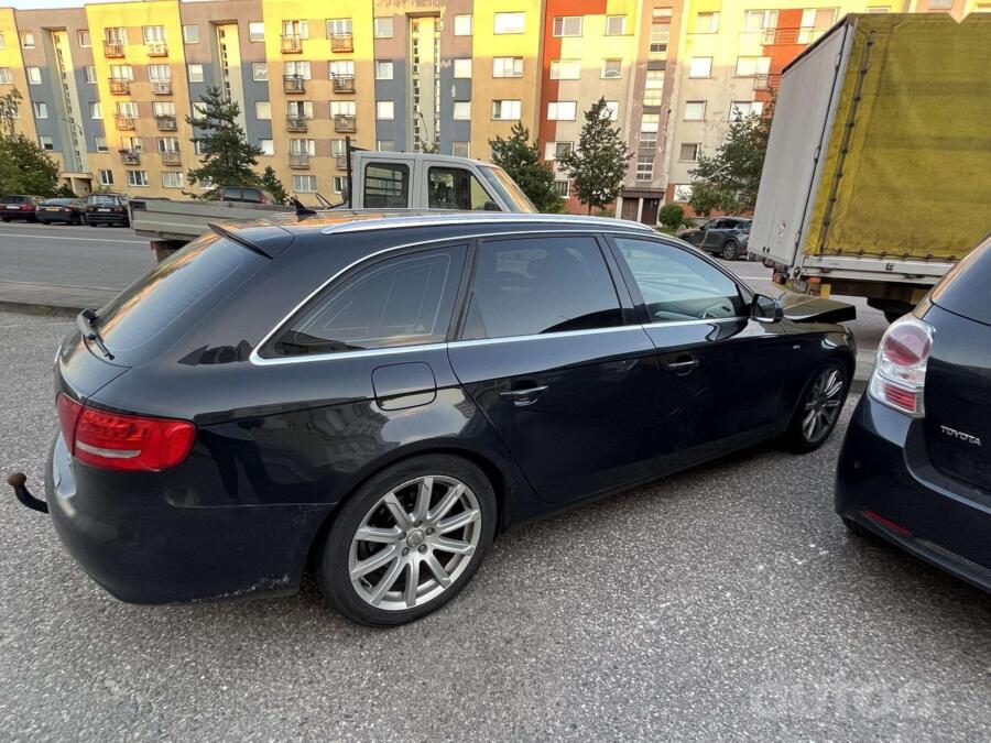 Audi A4 B8/8K wagon 5-doors