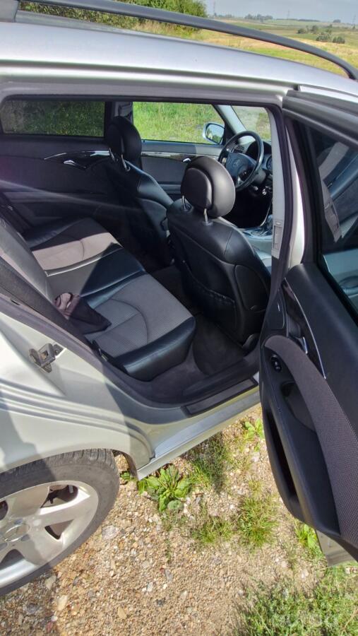 Mercedes-Benz E-Class W211/S211 wagon 5-doors