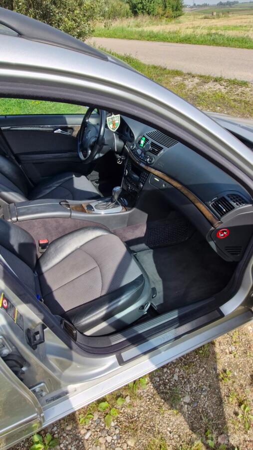 Mercedes-Benz E-Class W211/S211 wagon 5-doors