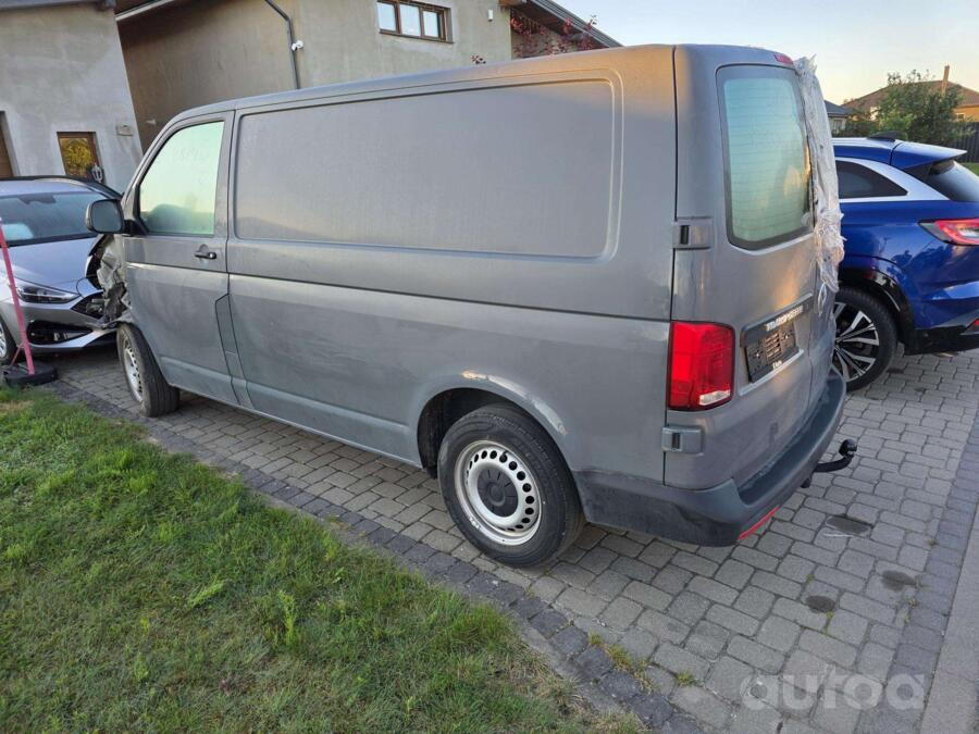 Volkswagen Transporter T6 Kombi minivan 4-doors