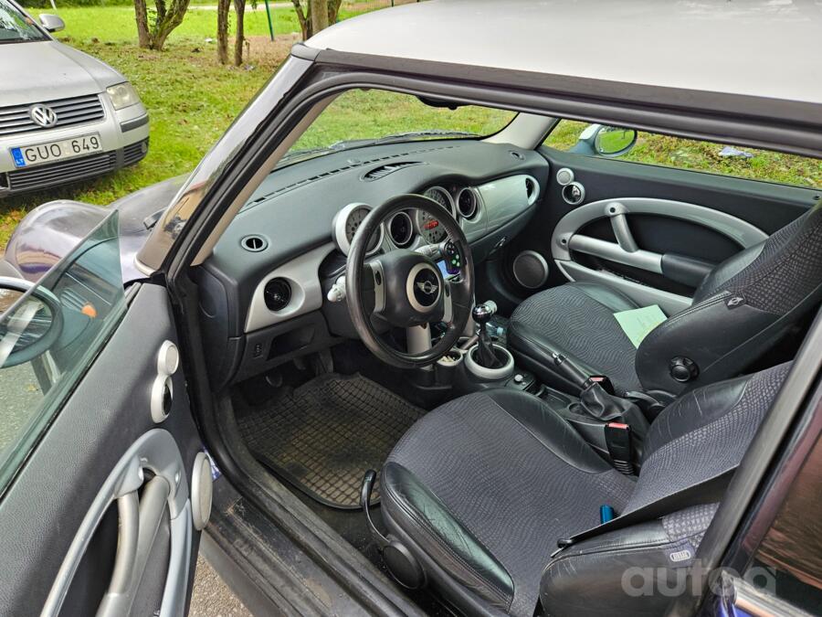 Mini One R50 Hatchback