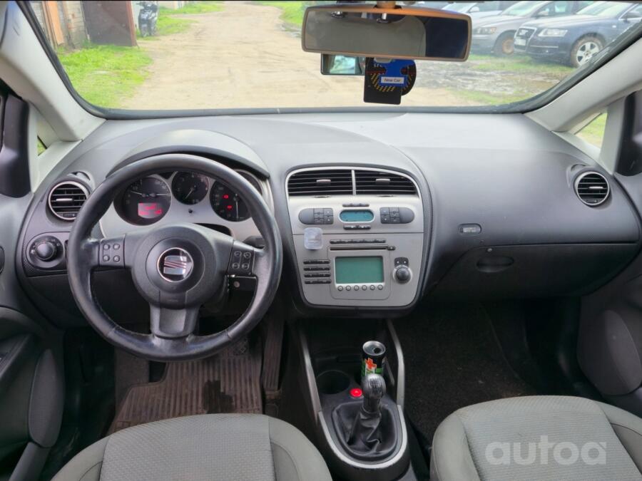 SEAT Toledo 3 generation Hatchback