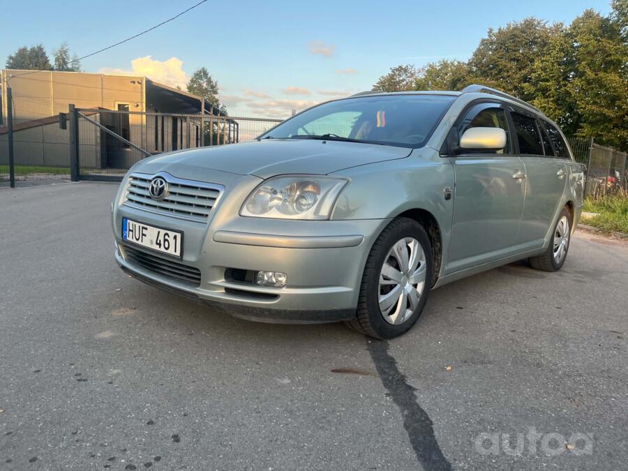 Toyota Avensis 2 generation wagon