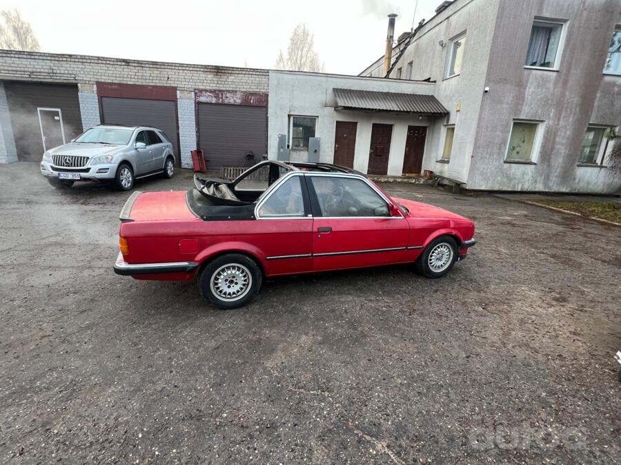 BMW 3 Series E30 Cabriolet