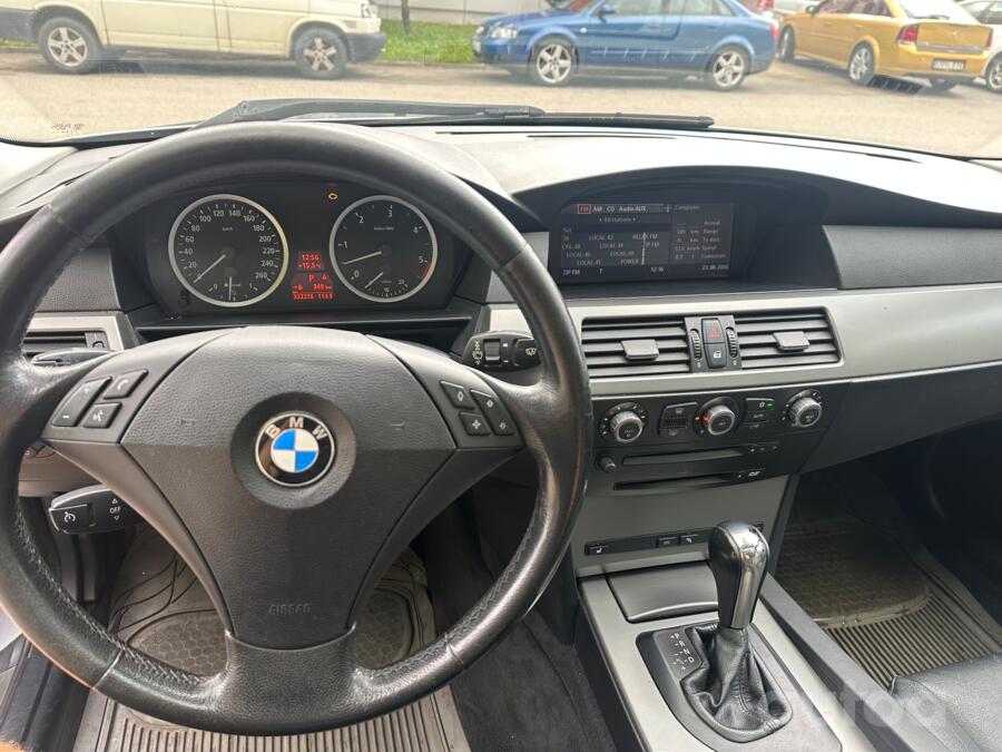 BMW 5 Series E60/E61 Touring wagon