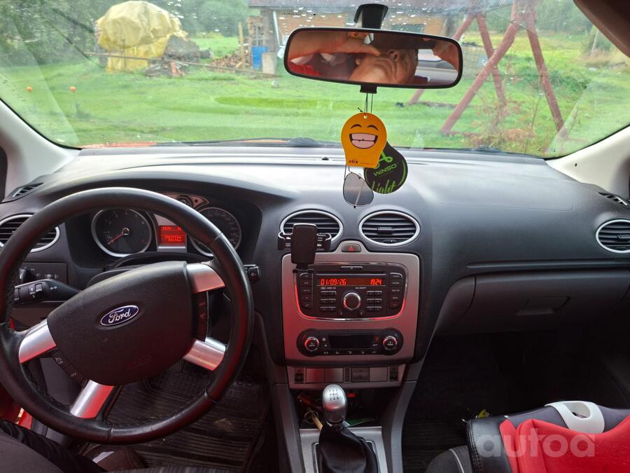Ford Focus 2 generation [restyling] Hatchback 3-doors