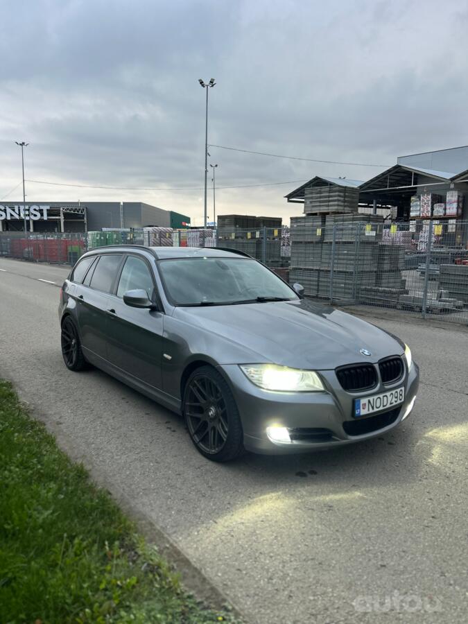 BMW 320 2013