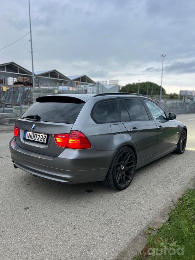 BMW 320 2013