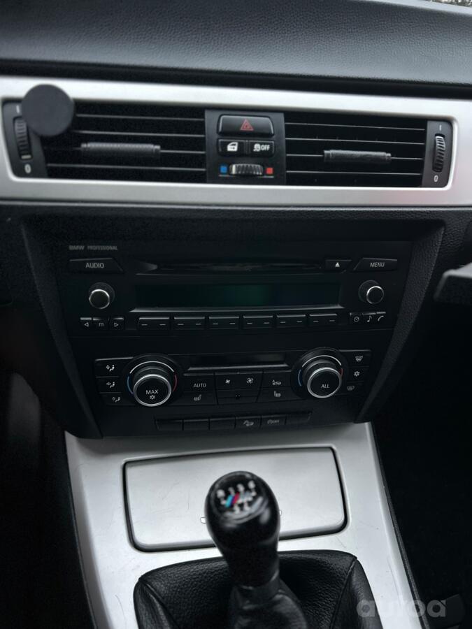 BMW 320 2013