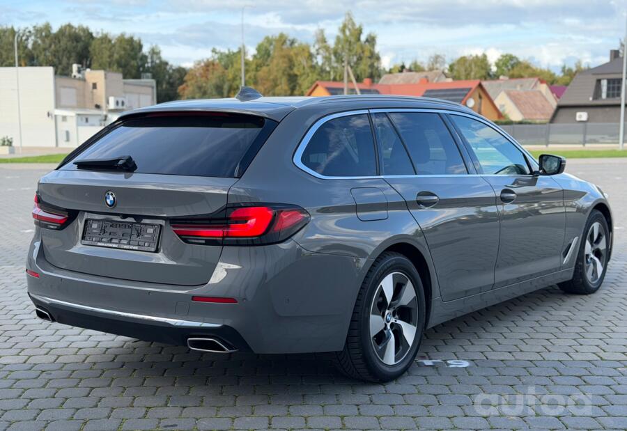BMW 5 Series G30 Touring wagon