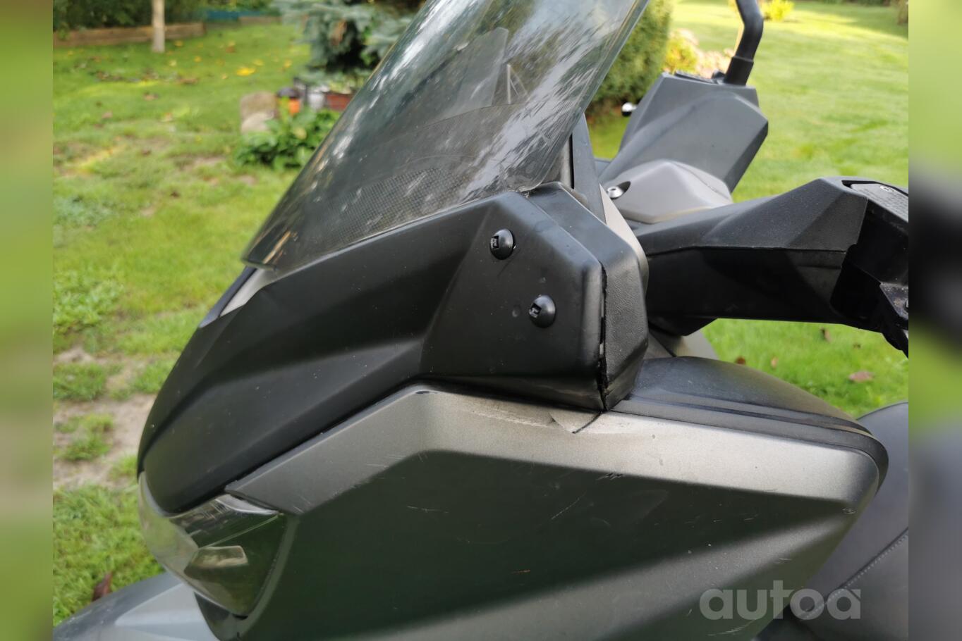 Yamaha X-MAX