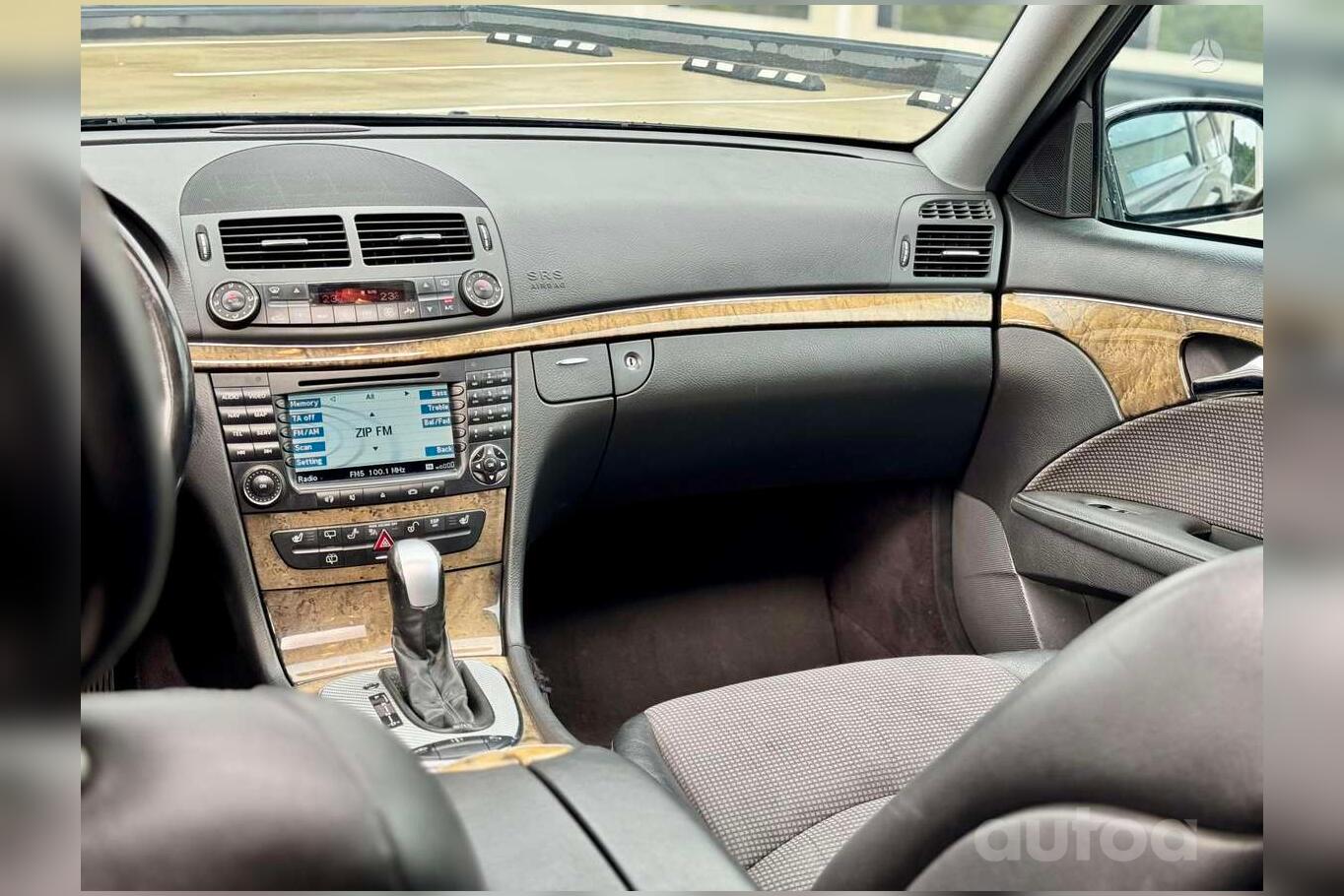 Mercedes-Benz E-Class W211/S211 wagon 5-doors