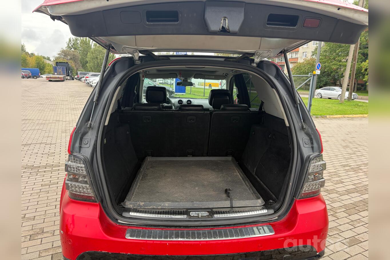 Mercedes-Benz M-Class W164 Crossover 5-doors