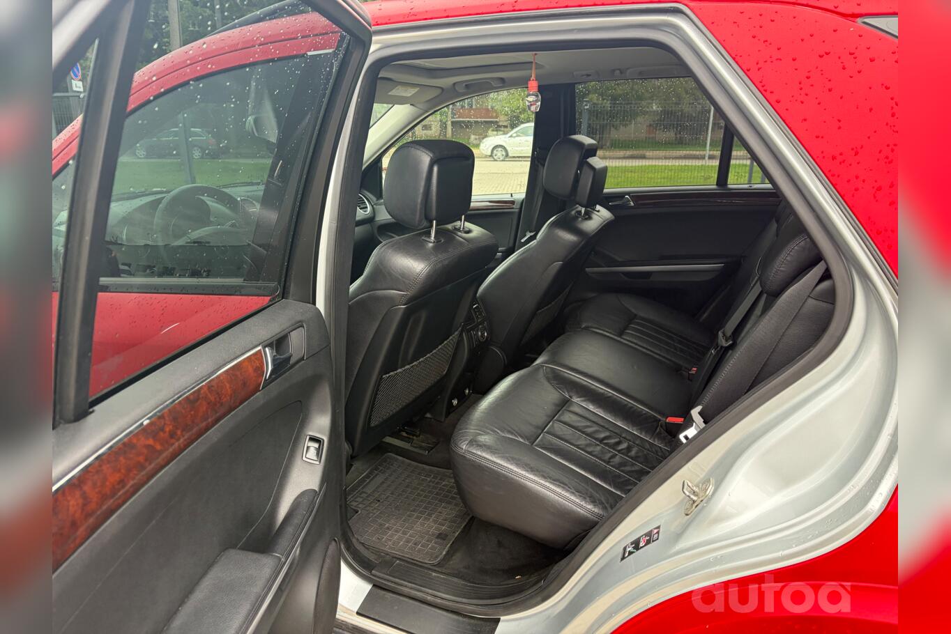 Mercedes-Benz M-Class W164 Crossover 5-doors