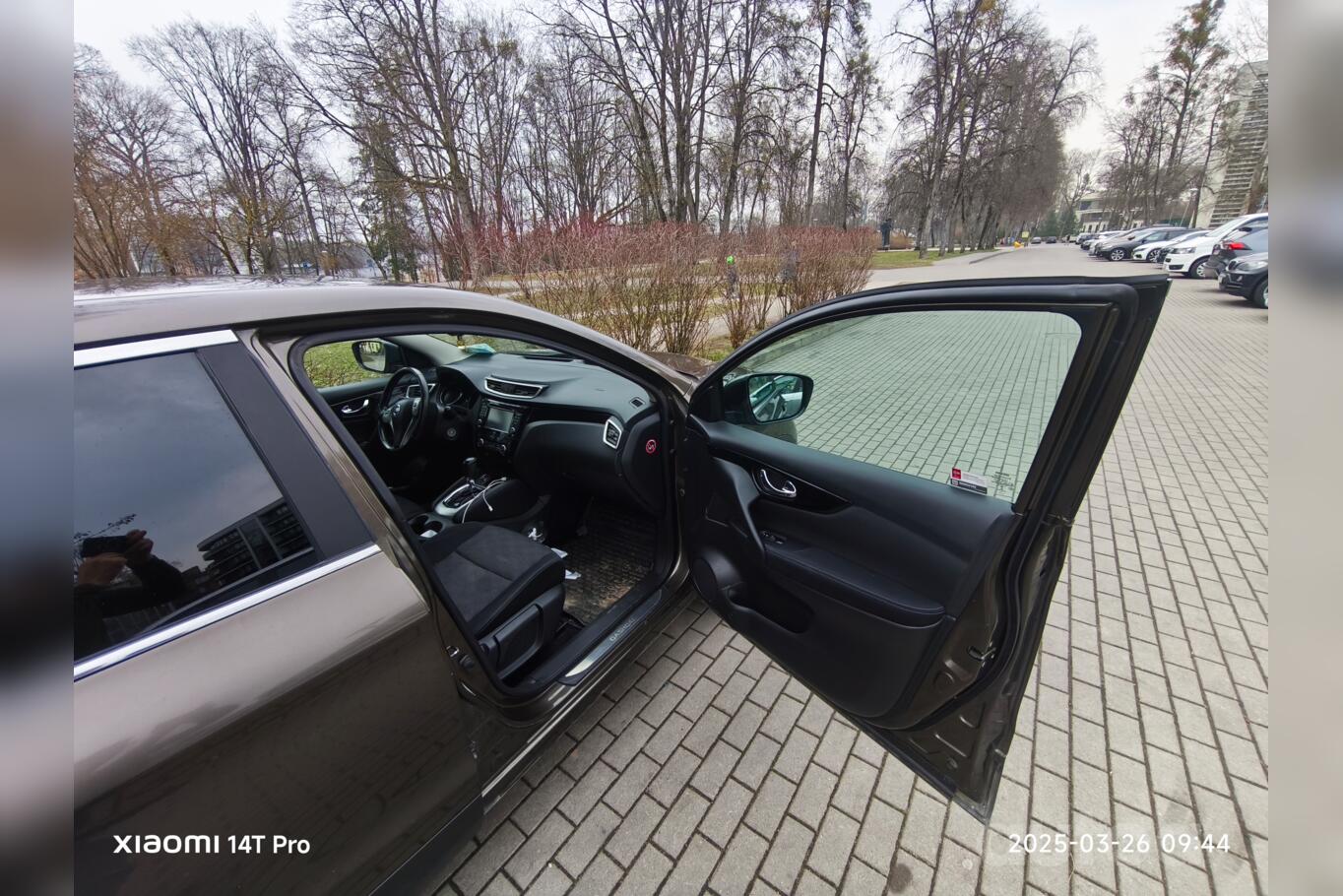 Nissan Qashqai 2 generation Crossover