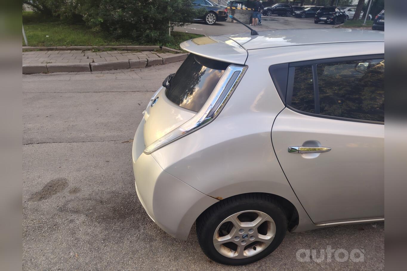 Nissan Leaf 1 generation Hatchback