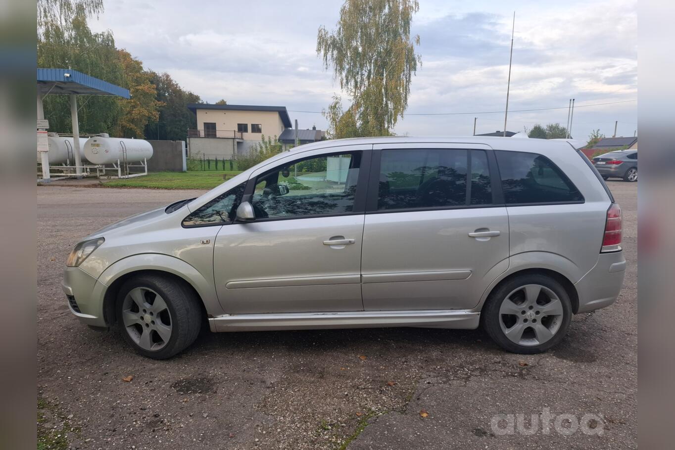 Opel Zafira B OPC minivan 5-doors