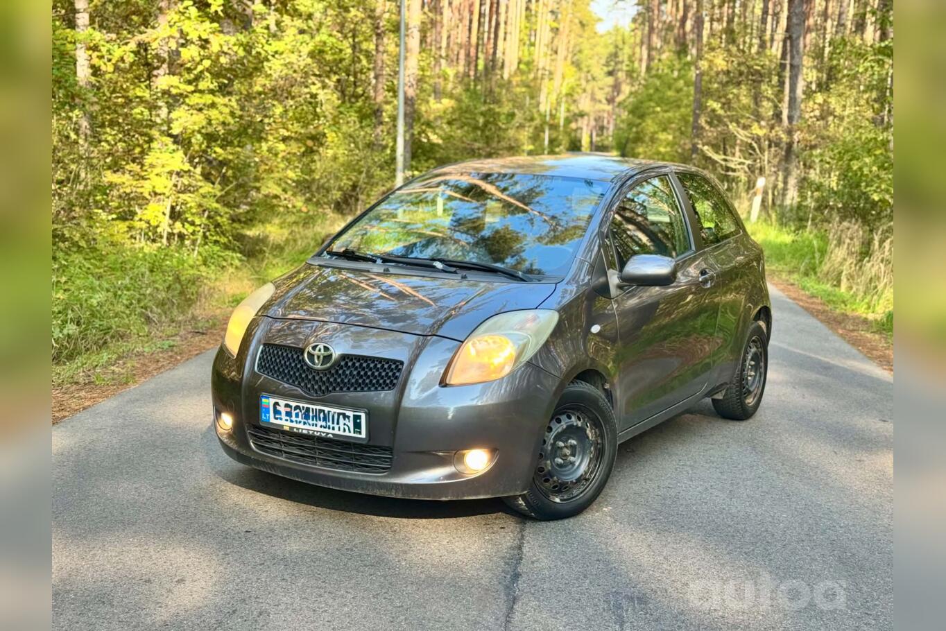 Toyota Yaris 2 generation