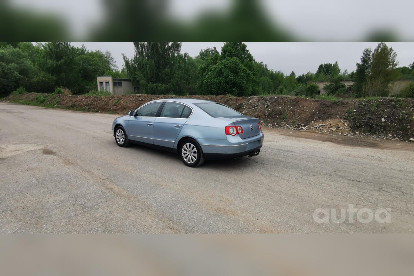 Volkswagen Passat B6 Sedan 4-doors