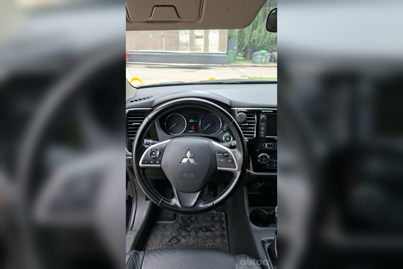 Mitsubishi Outlander 3 generation [2th restyling] Crossover