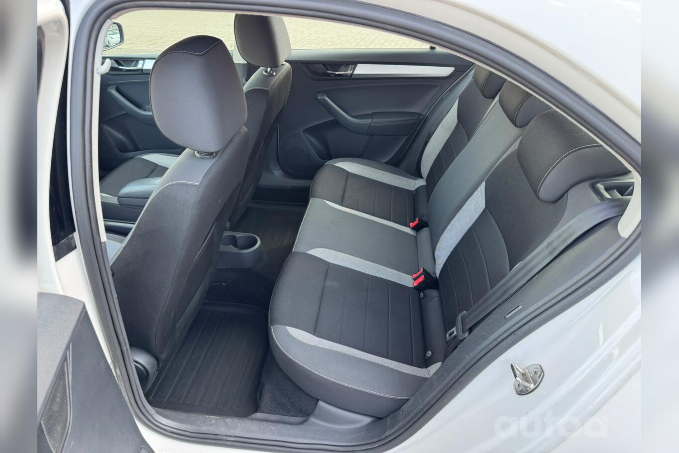 Skoda Rapid 3 generation [restyling] Liftback