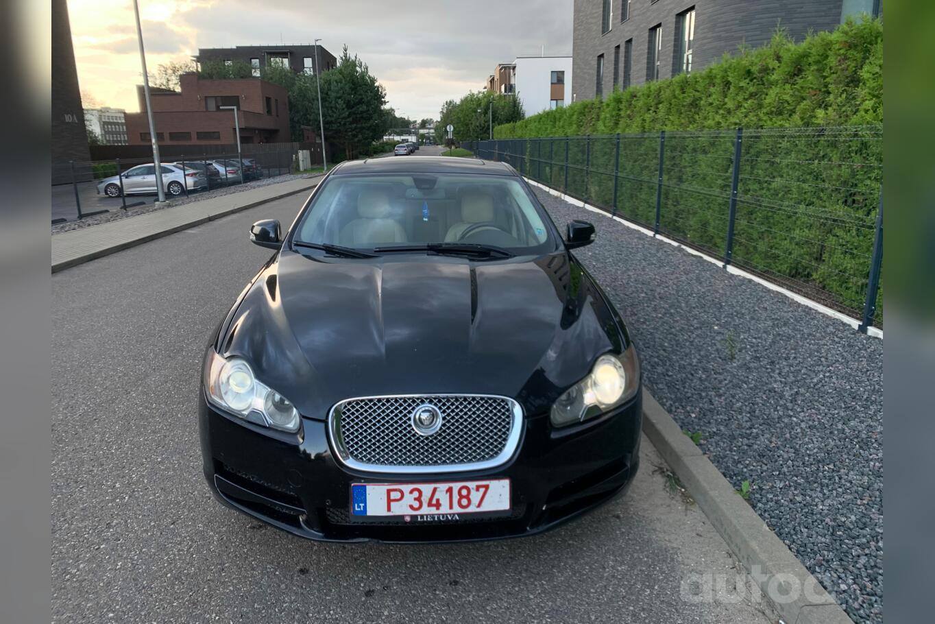 Jaguar XF X250 Sedan 4-doors