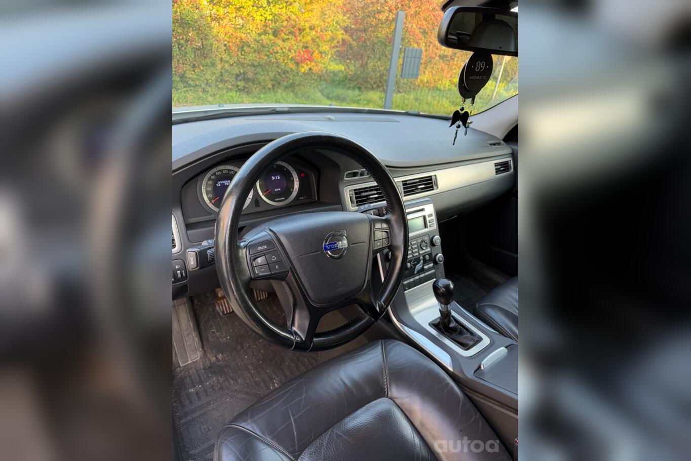 Volvo V70 3 generation wagon