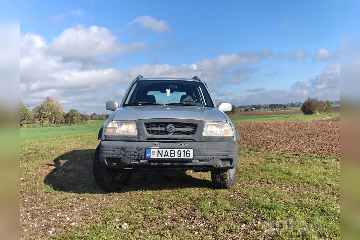 Suzuki Grand Vitara FT SUV outdoor