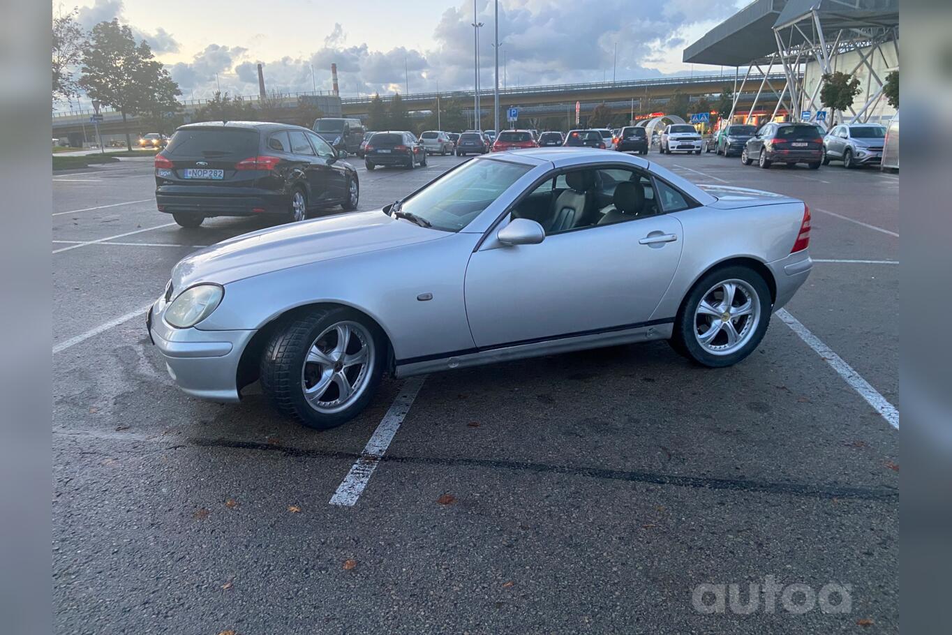 Mercedes-Benz SLK-Class R170 Roadster