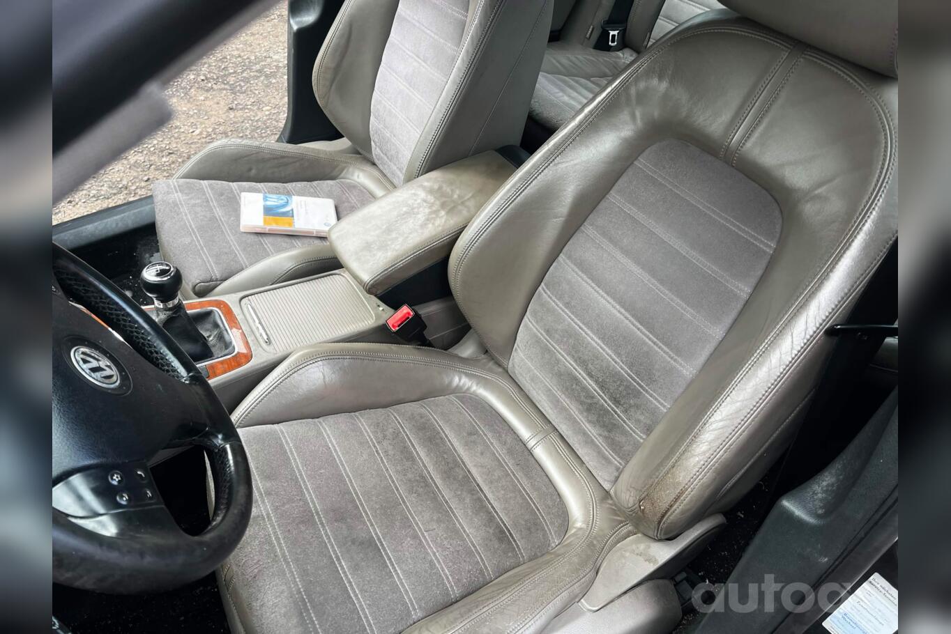 Volkswagen Passat B6 Sedan 4-doors