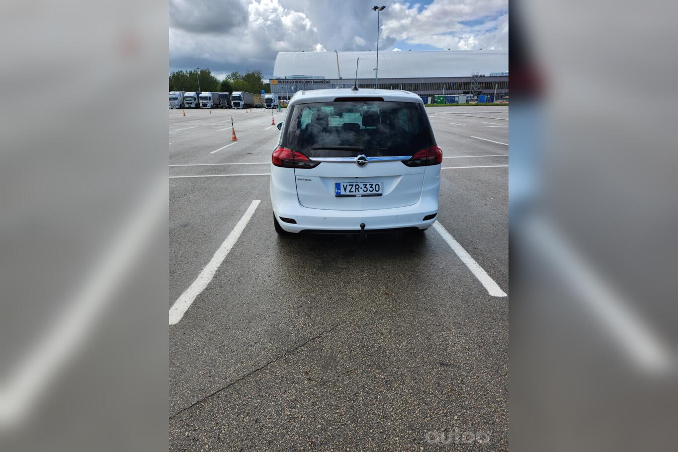 Opel Zafira Tourer 2012