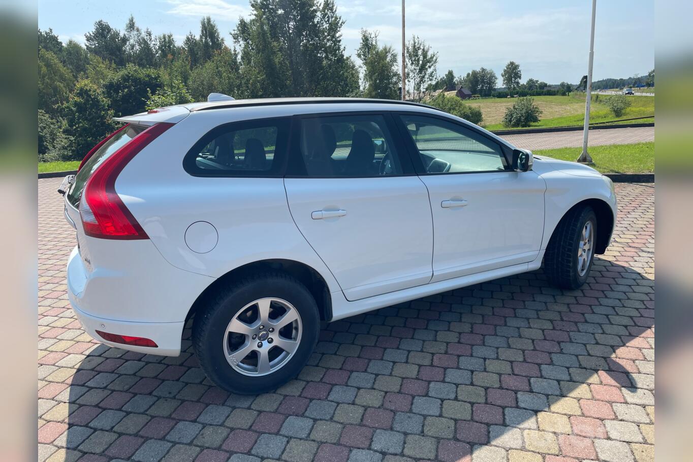 Volvo XC60 1 generation [restyling] Crossover