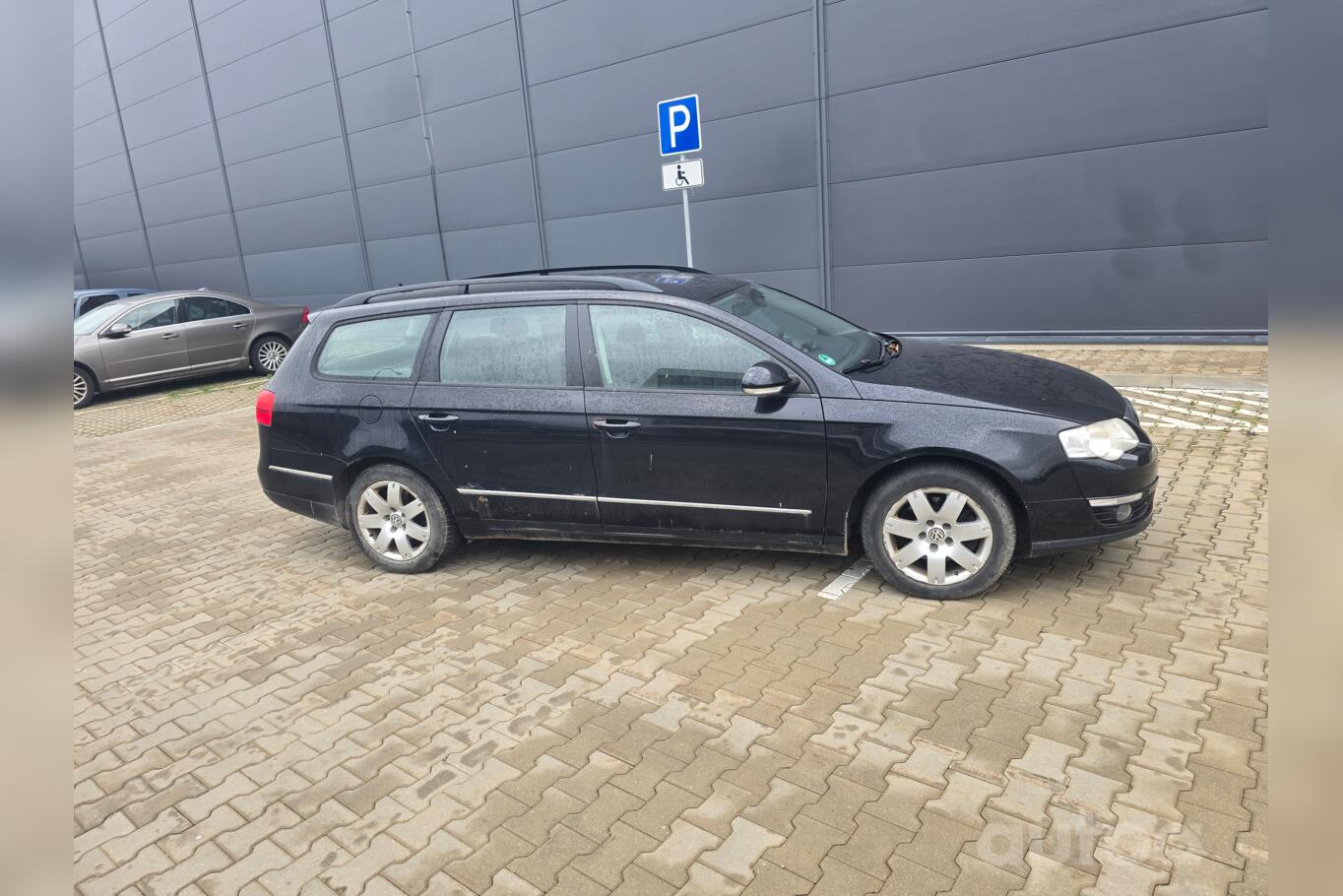 Volkswagen Passat B6 wagon 5-doors