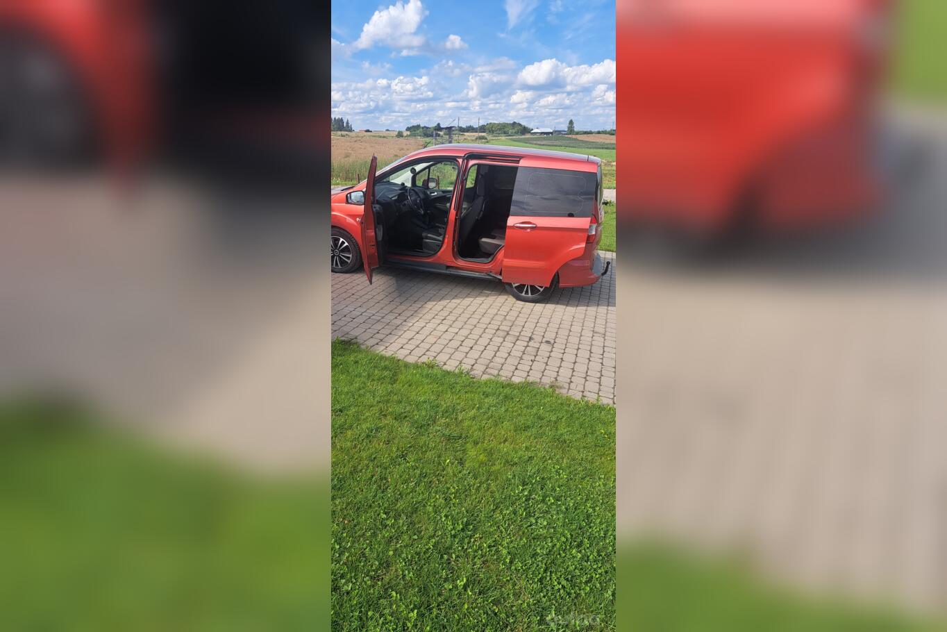 Ford Tourneo Courier 1 generation