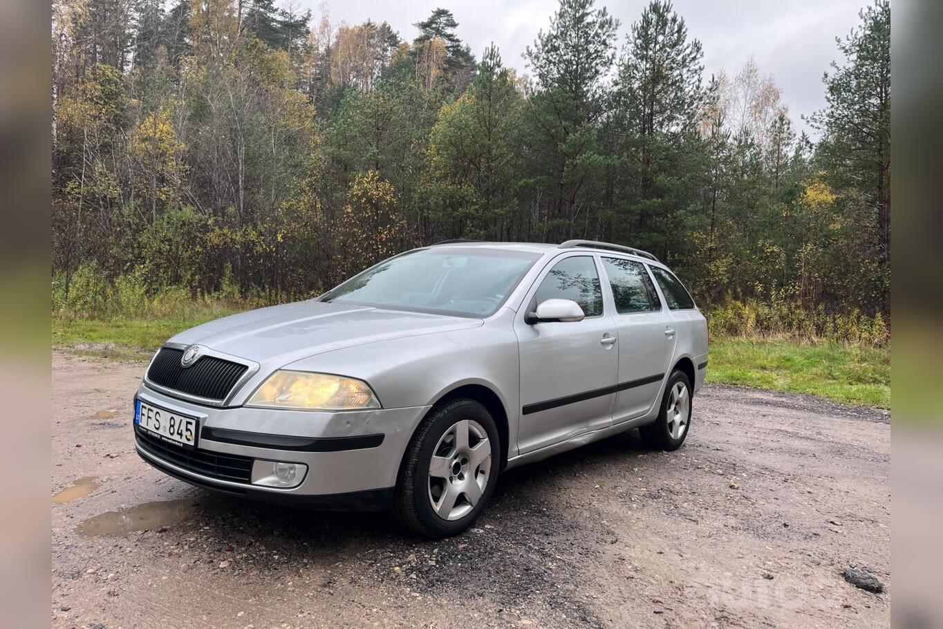 Skoda Octavia 2 generation Combi wagon 5-doors