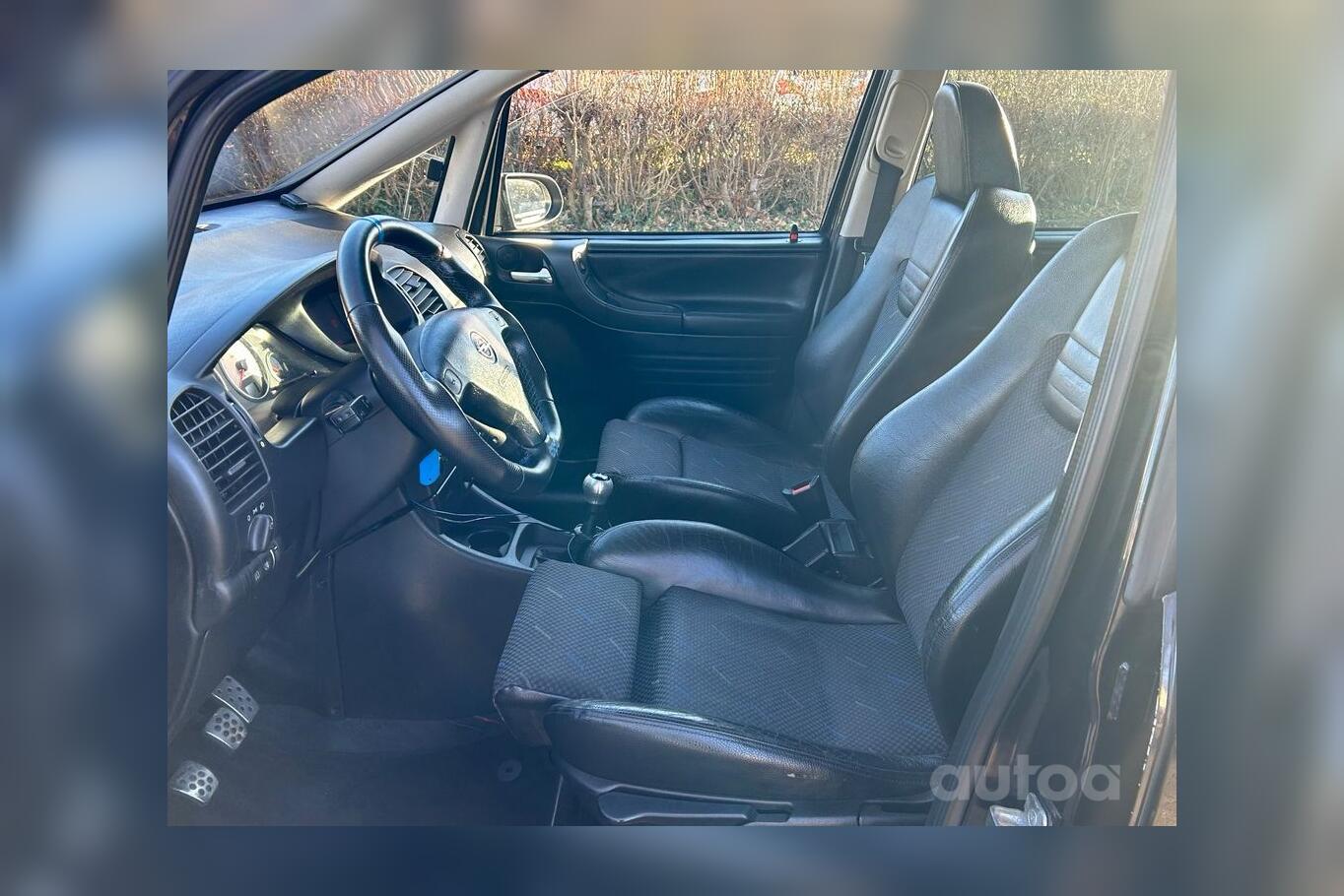 Opel Zafira OPC A [restyling]