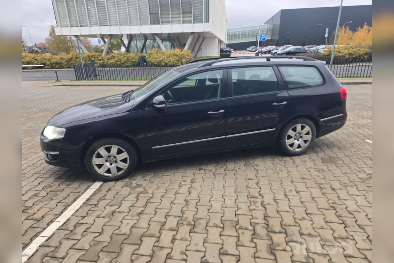 Volkswagen Passat B6 wagon 5-doors