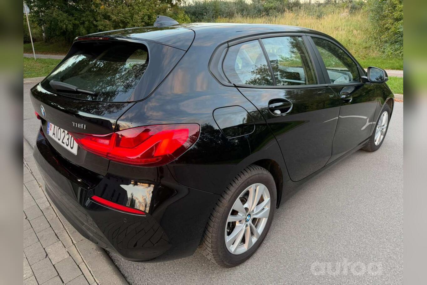 BMW 1 Series F40 (3 generation) Hatchback 5 doors