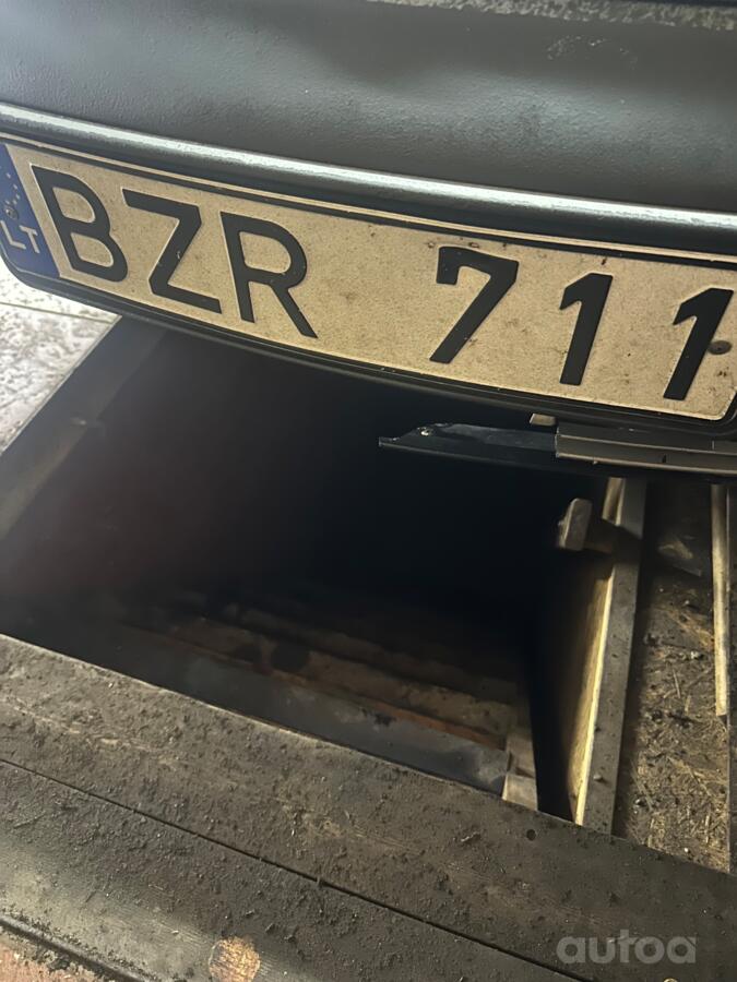 BZR711
