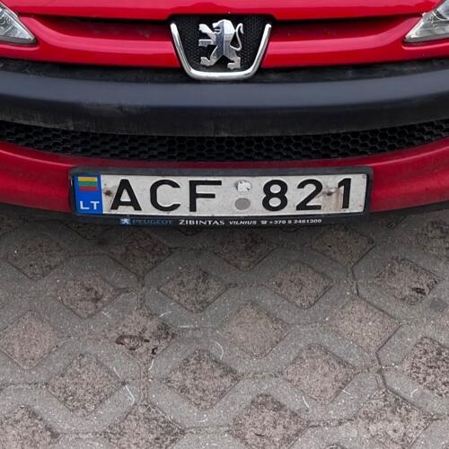 ACF821