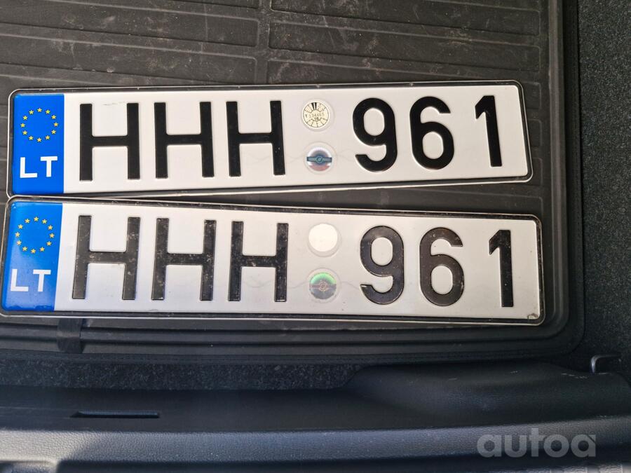 HHH 961