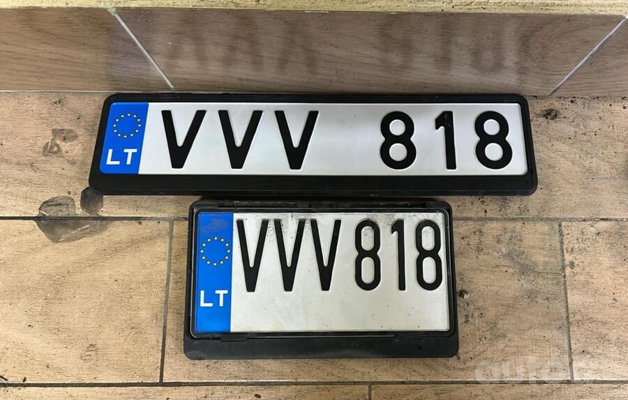 VVV 818