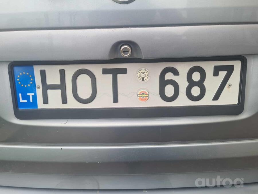 HOT 687